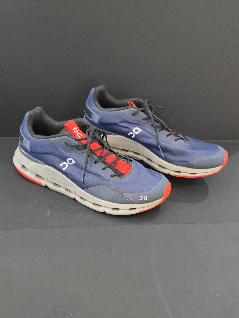 On Running CloudNova Men's Athletic Sneakers in Navy with Red Accents Size 11.5